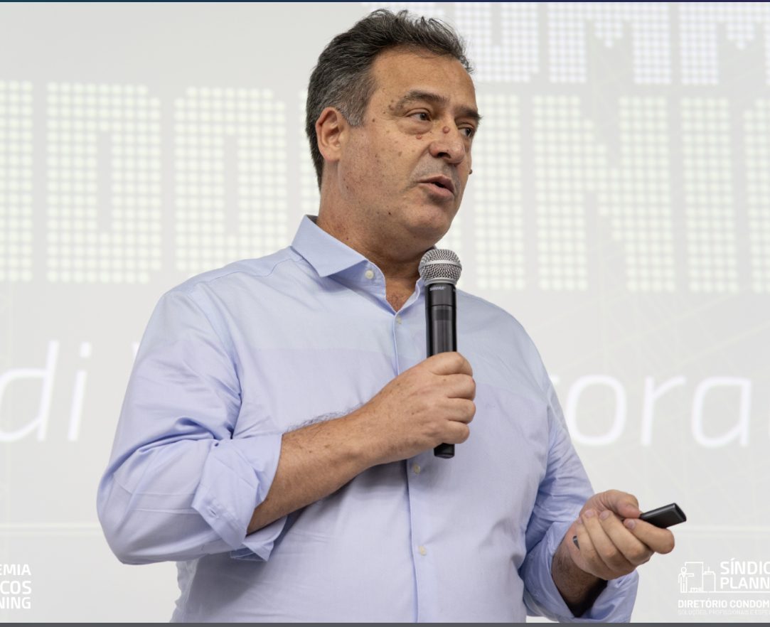 Luis Pardal em apresentação do Síndicos Planning